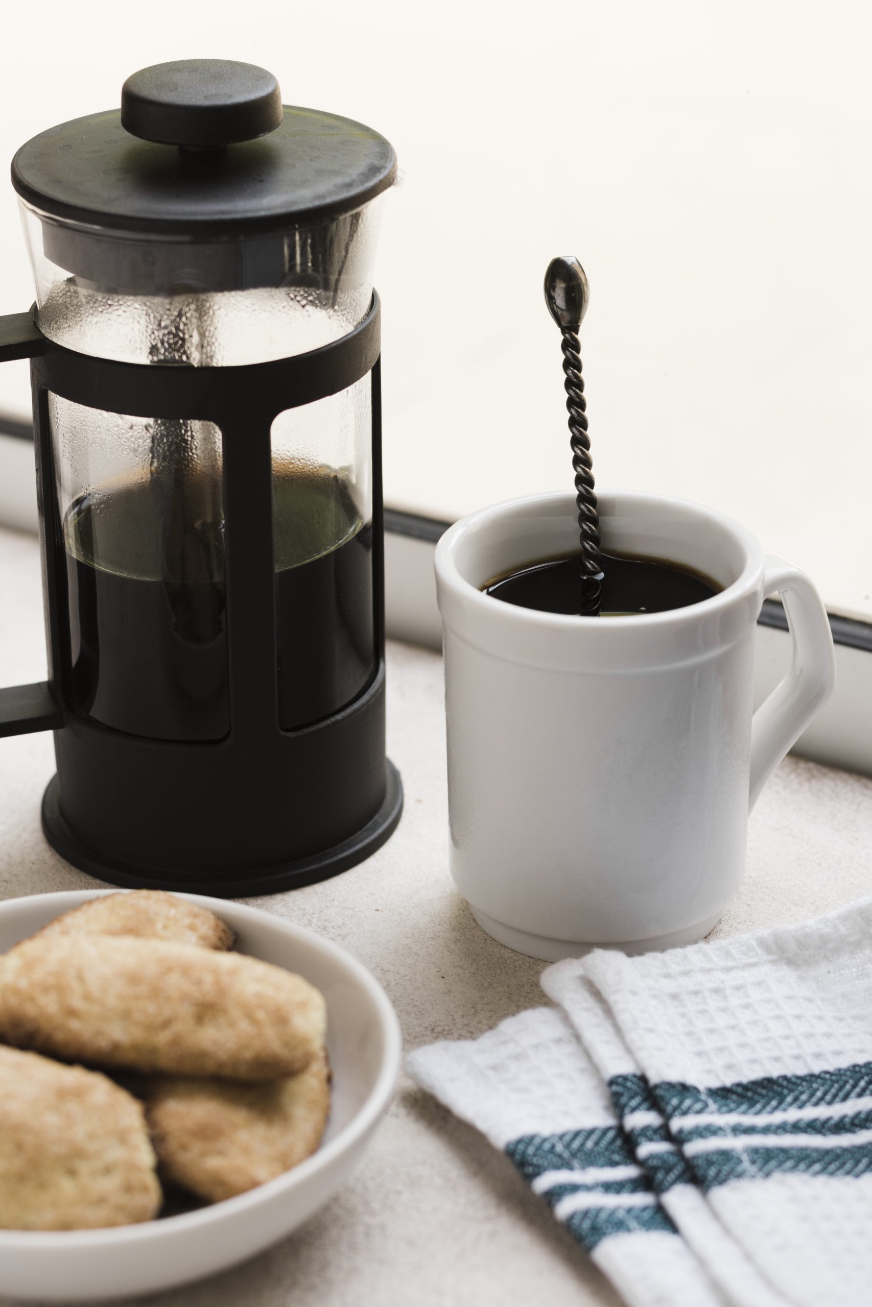 You are currently viewing Coffee and French Press – The Ultimate Guide to a Richer Bolder Brew